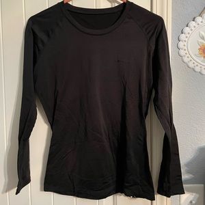 Devops Medium black long sleeve warming base layer shirt